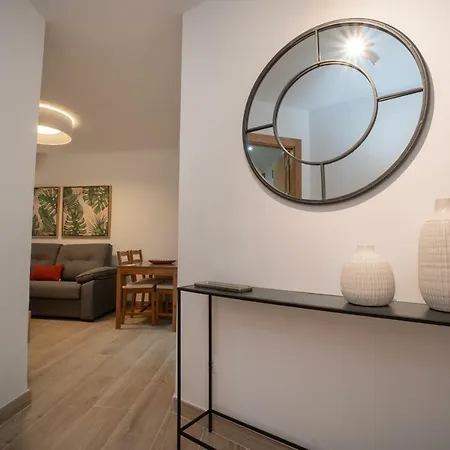 Palmeras 80 Menyber * Nerja